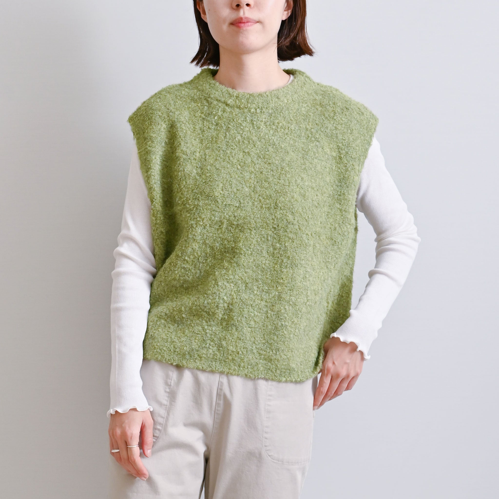 ブークレーヤーンベスト