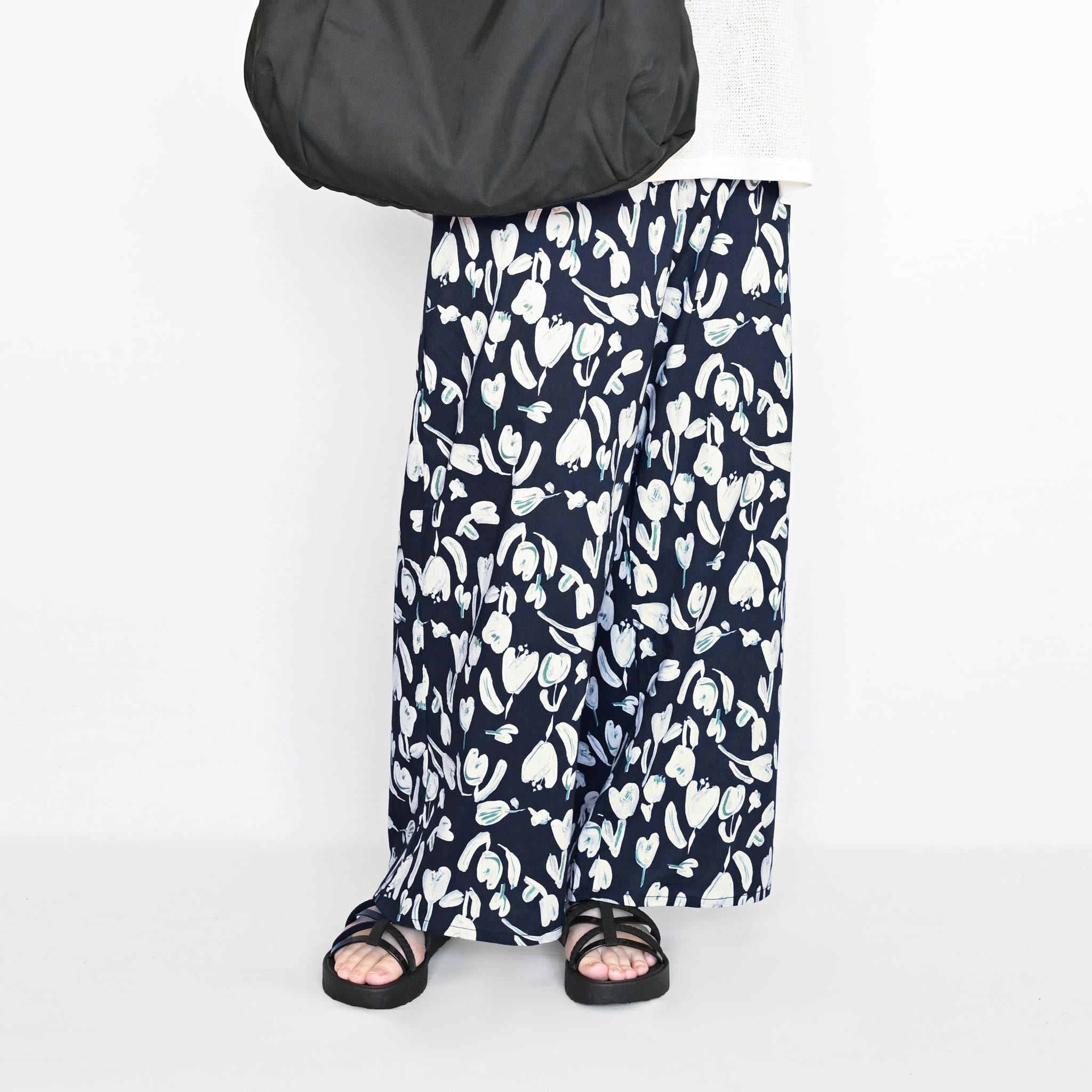 タッチフラワー パンツ