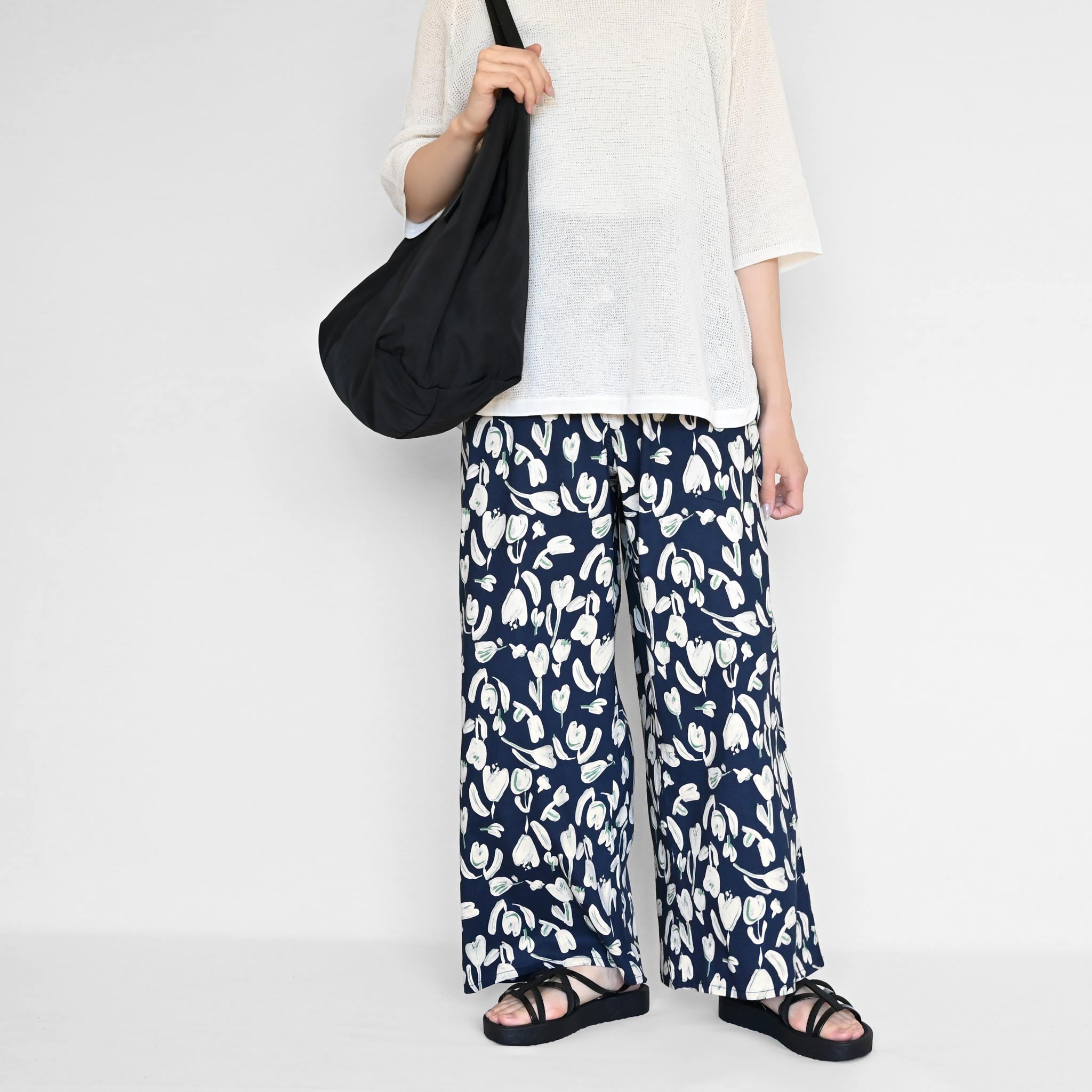 タッチフラワー パンツ