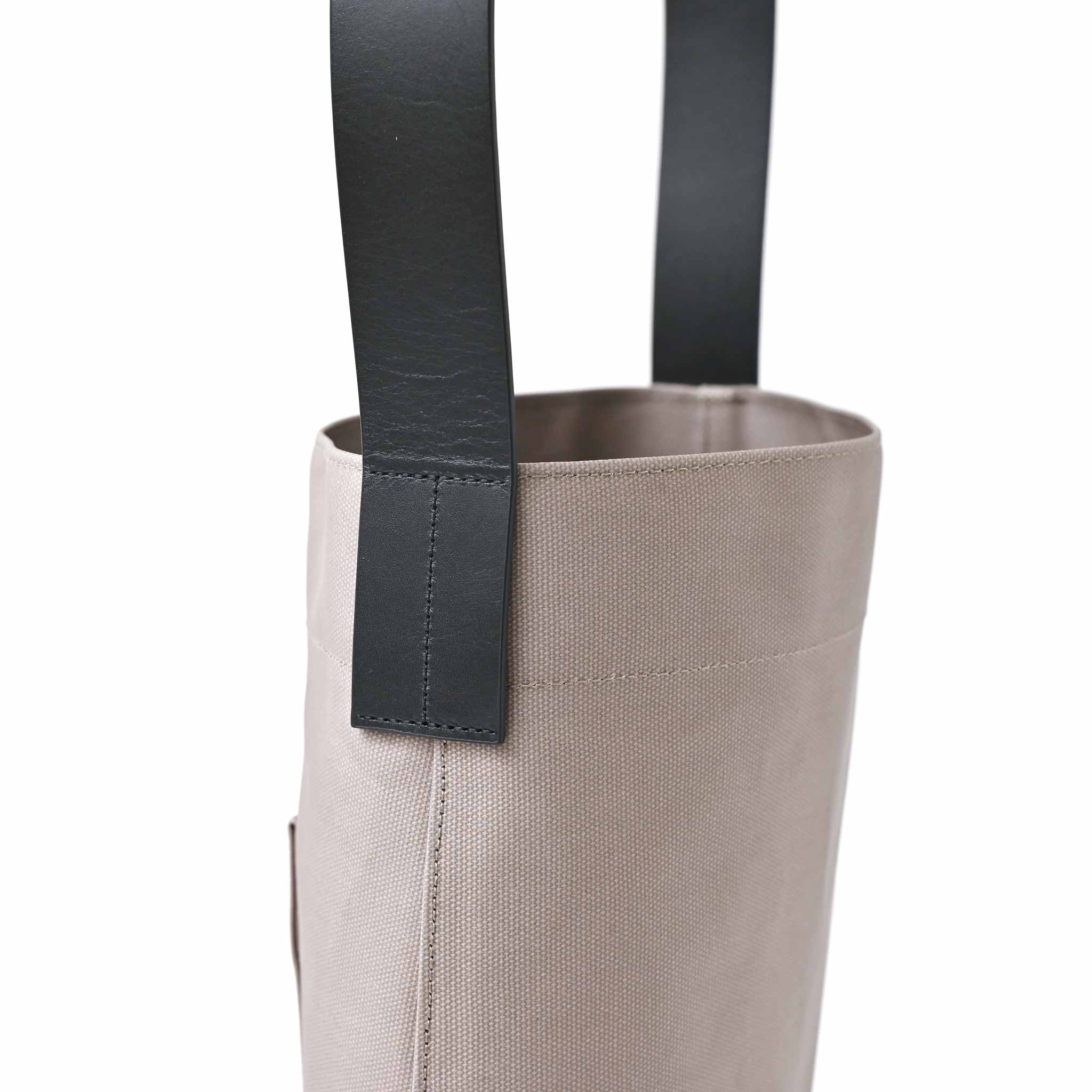 レザーハンドルトートバッグ