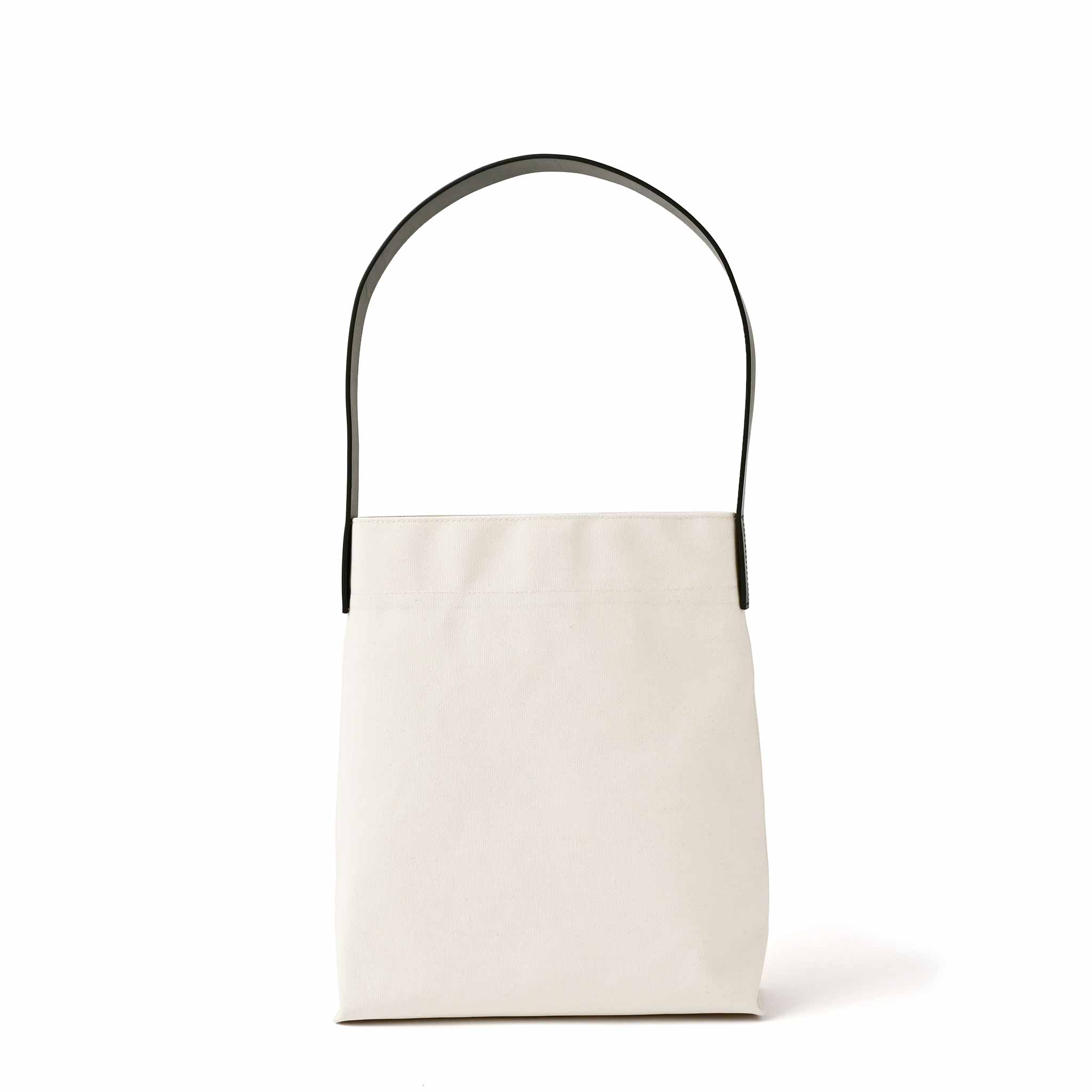 レザーハンドルトートバッグ