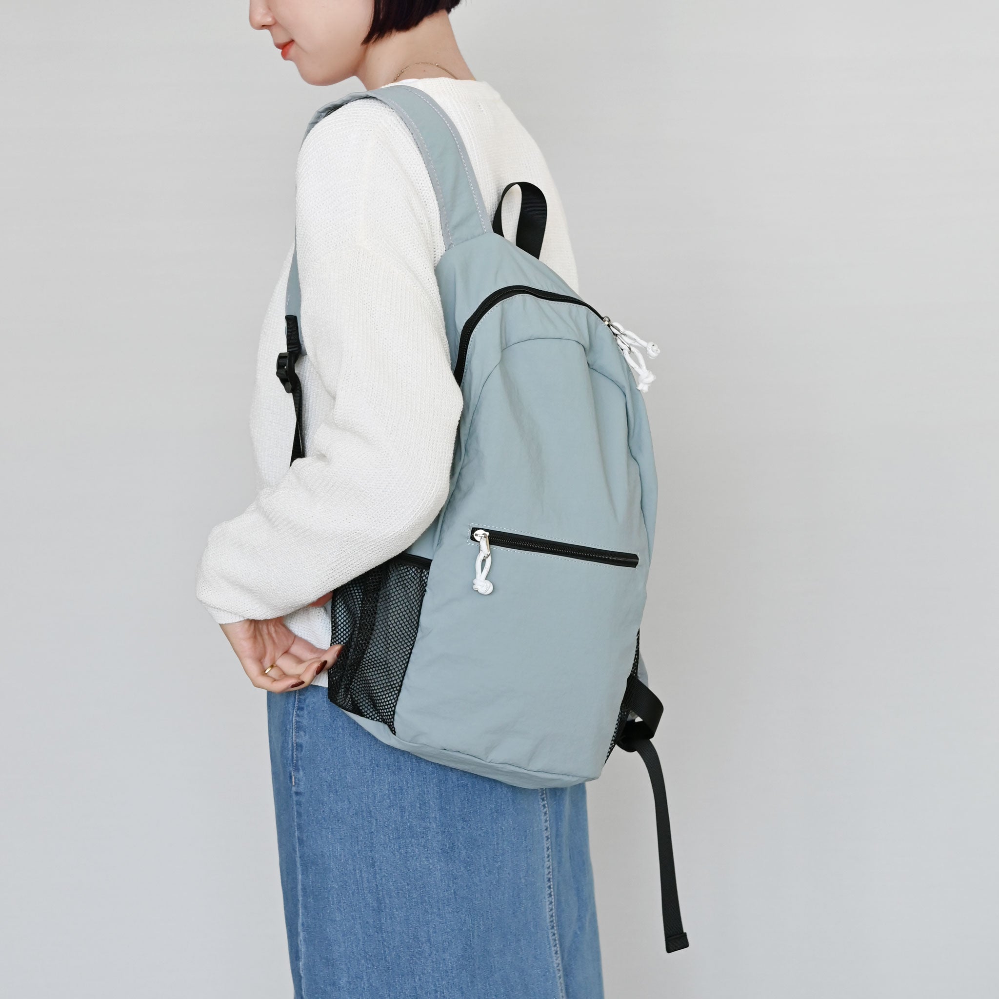 コンパクトリュックサック ポーチ付