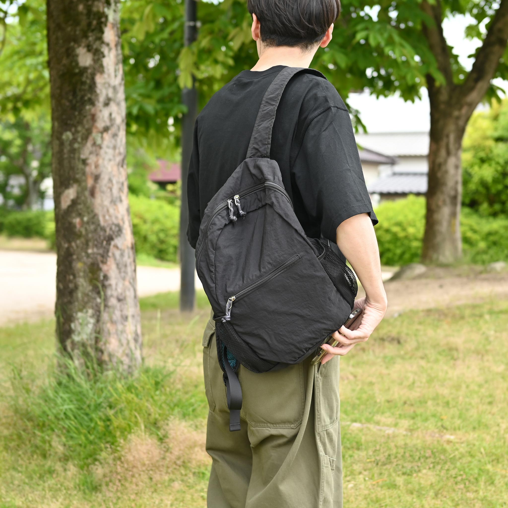 コンパクトリュックサック ポーチ付