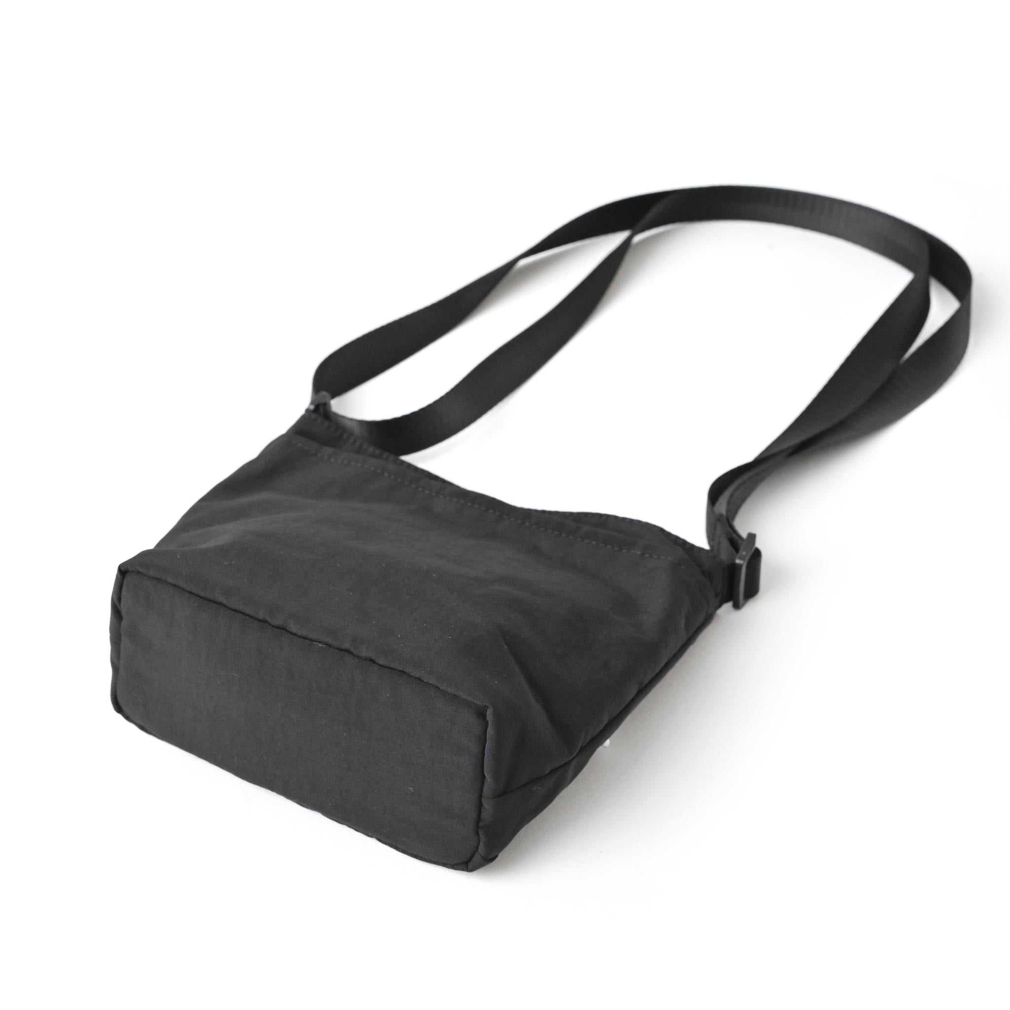 スラッシュショルダーバッグ S