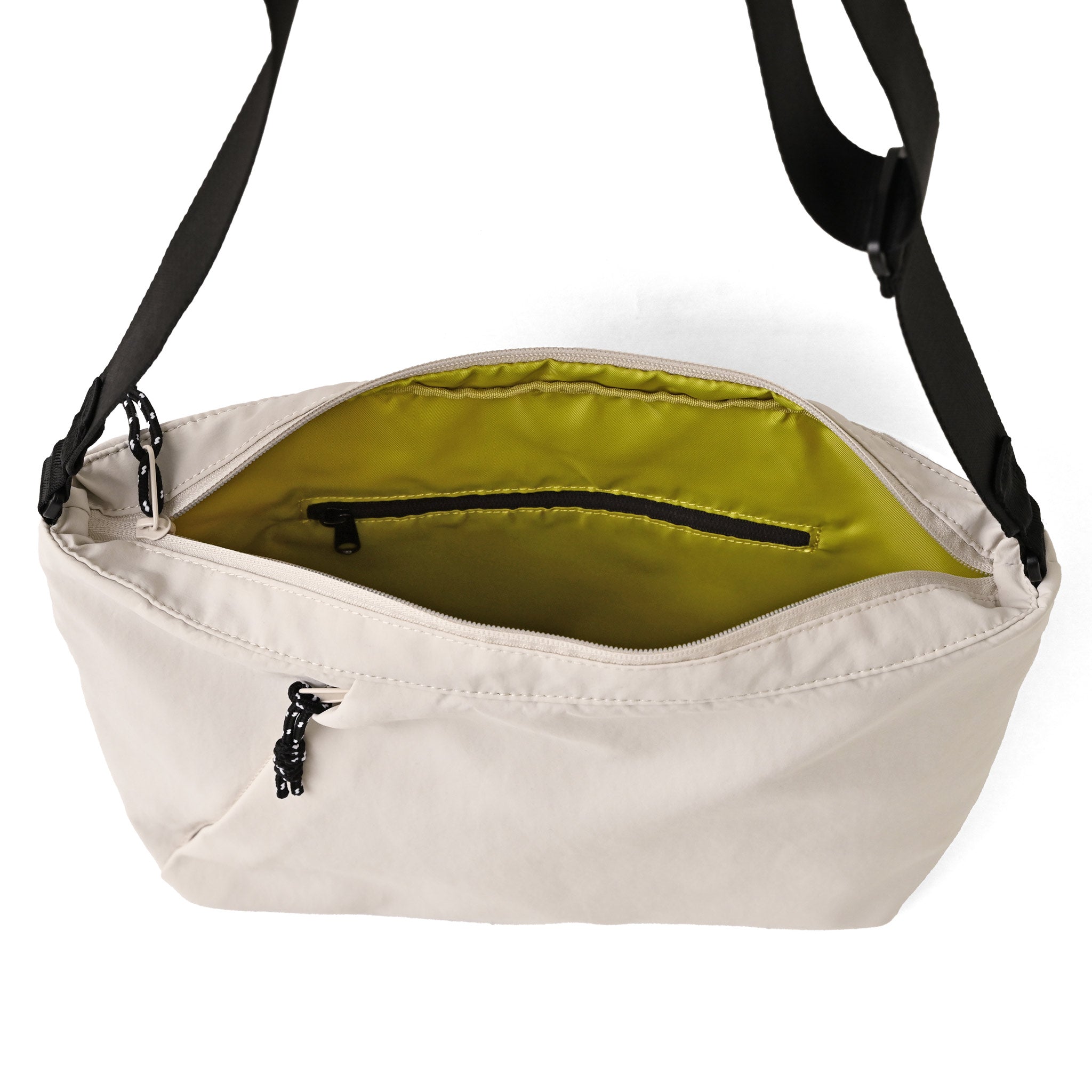 スラッシュショルダーバッグ M