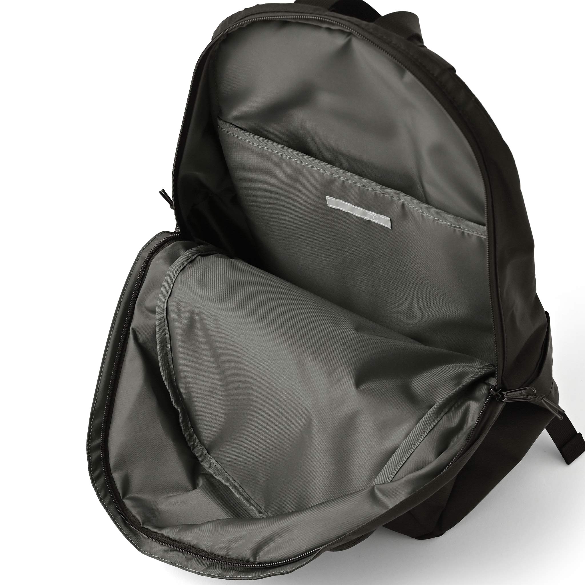 シンプルパックリュックサック