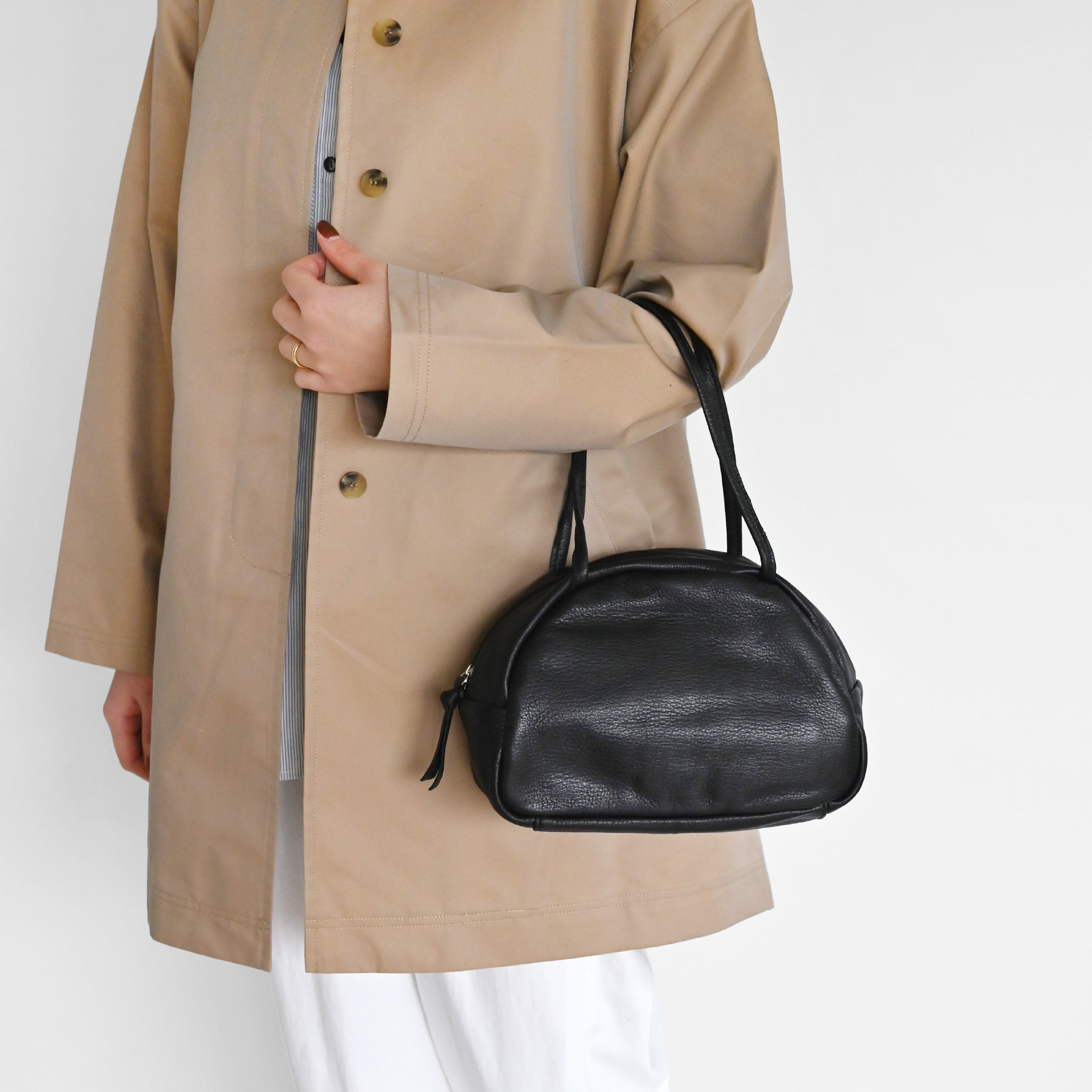 レザーボストンバッグ