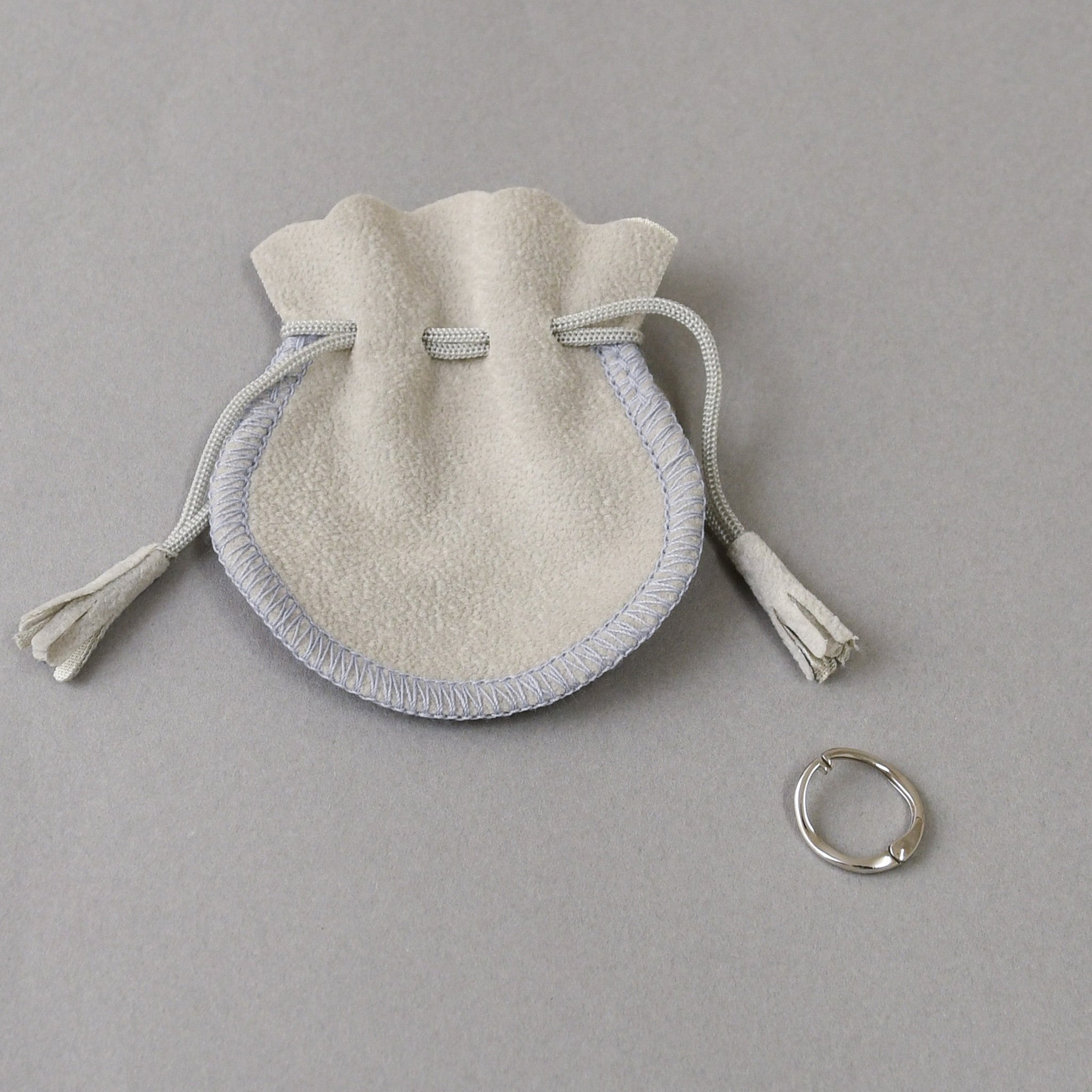 イヤカフ BA22C SV925