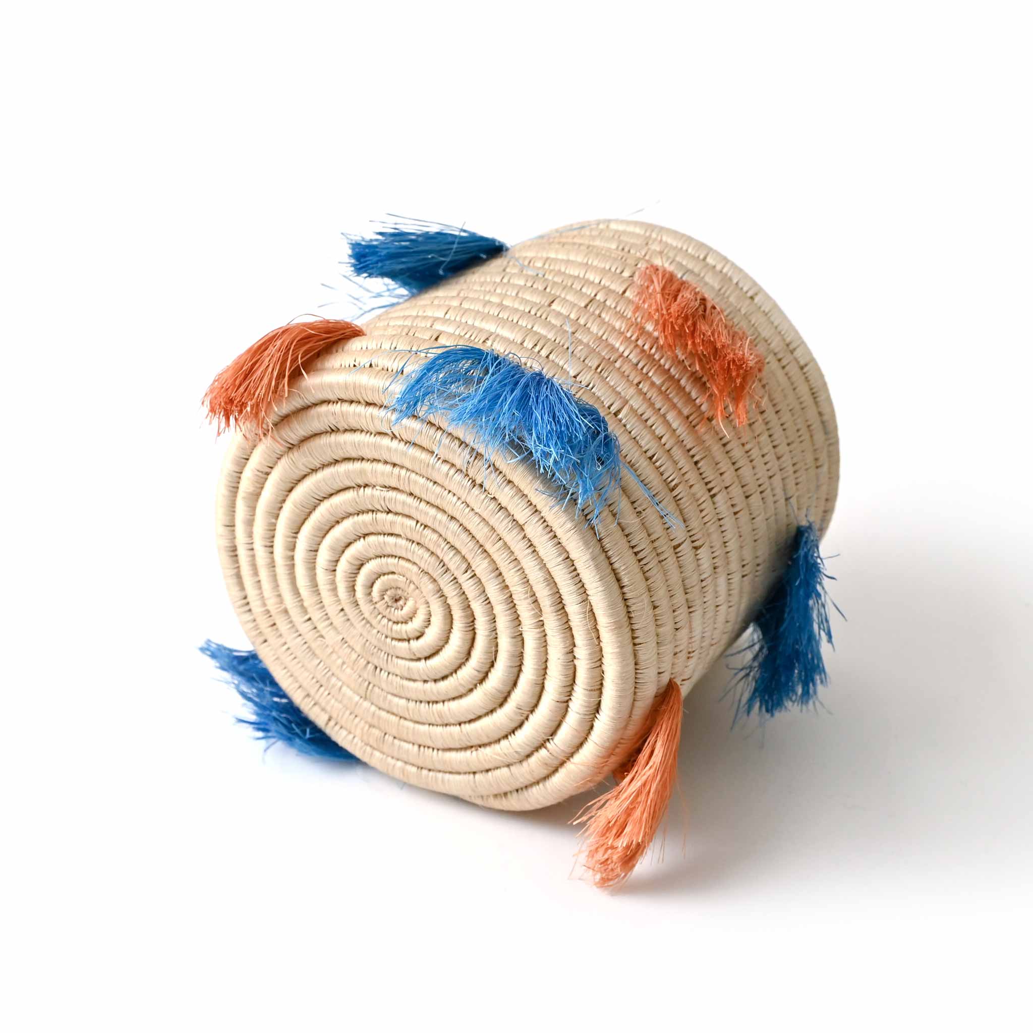 ルワンダ ビンバスケット中 ポンポン