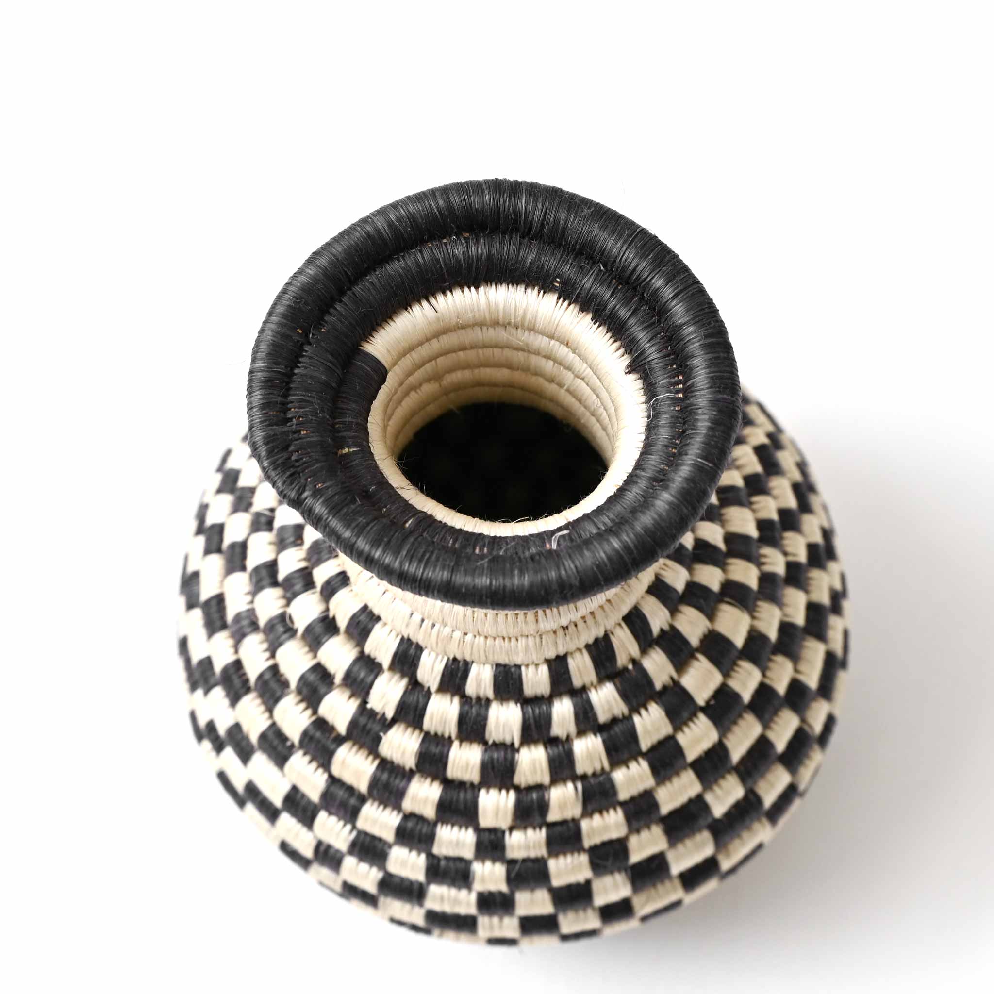 ルワンダ サイザルバスケット フラワーベース