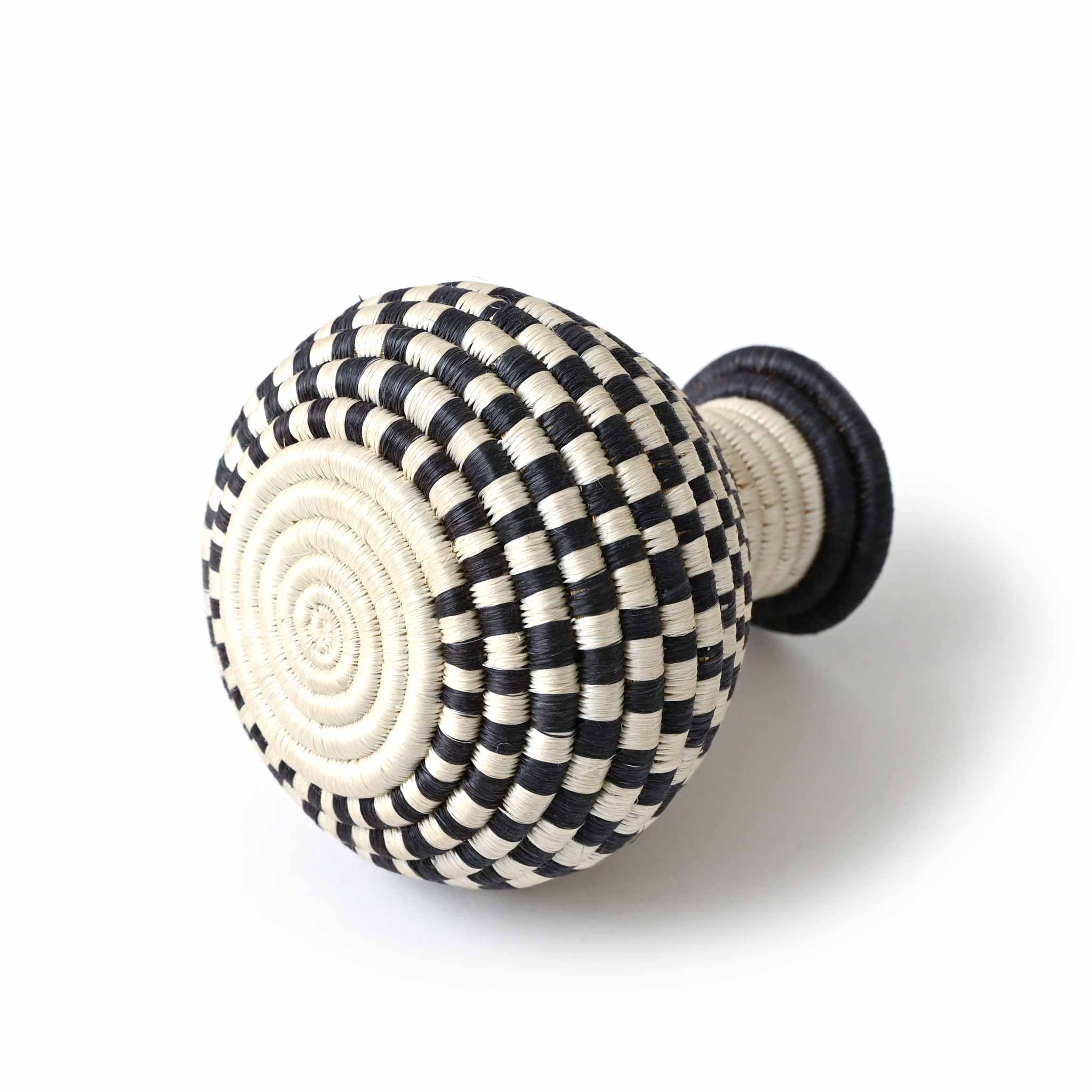 ルワンダ サイザルバスケット フラワーベース