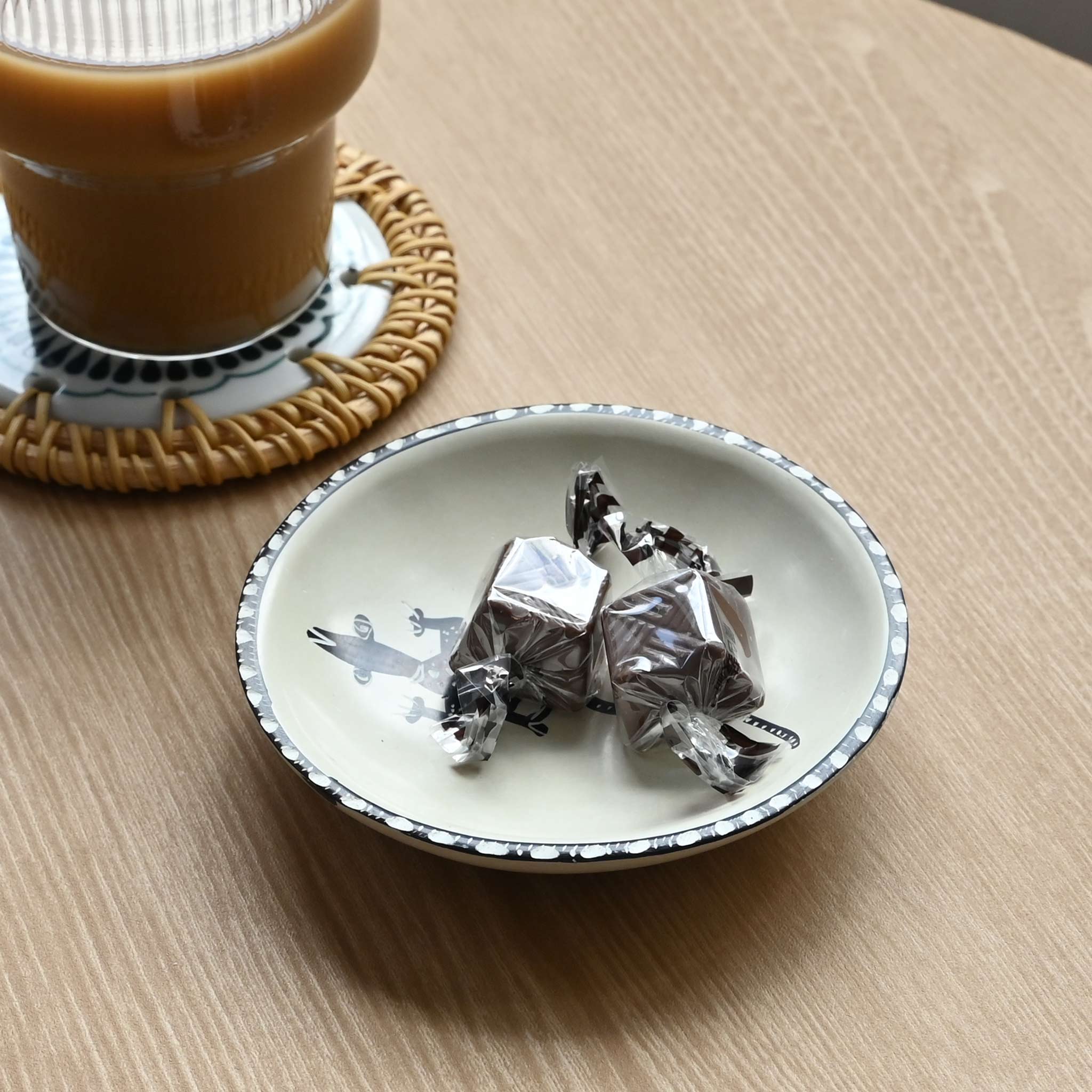 ソープストーン 飾り皿 小 トカゲ柄