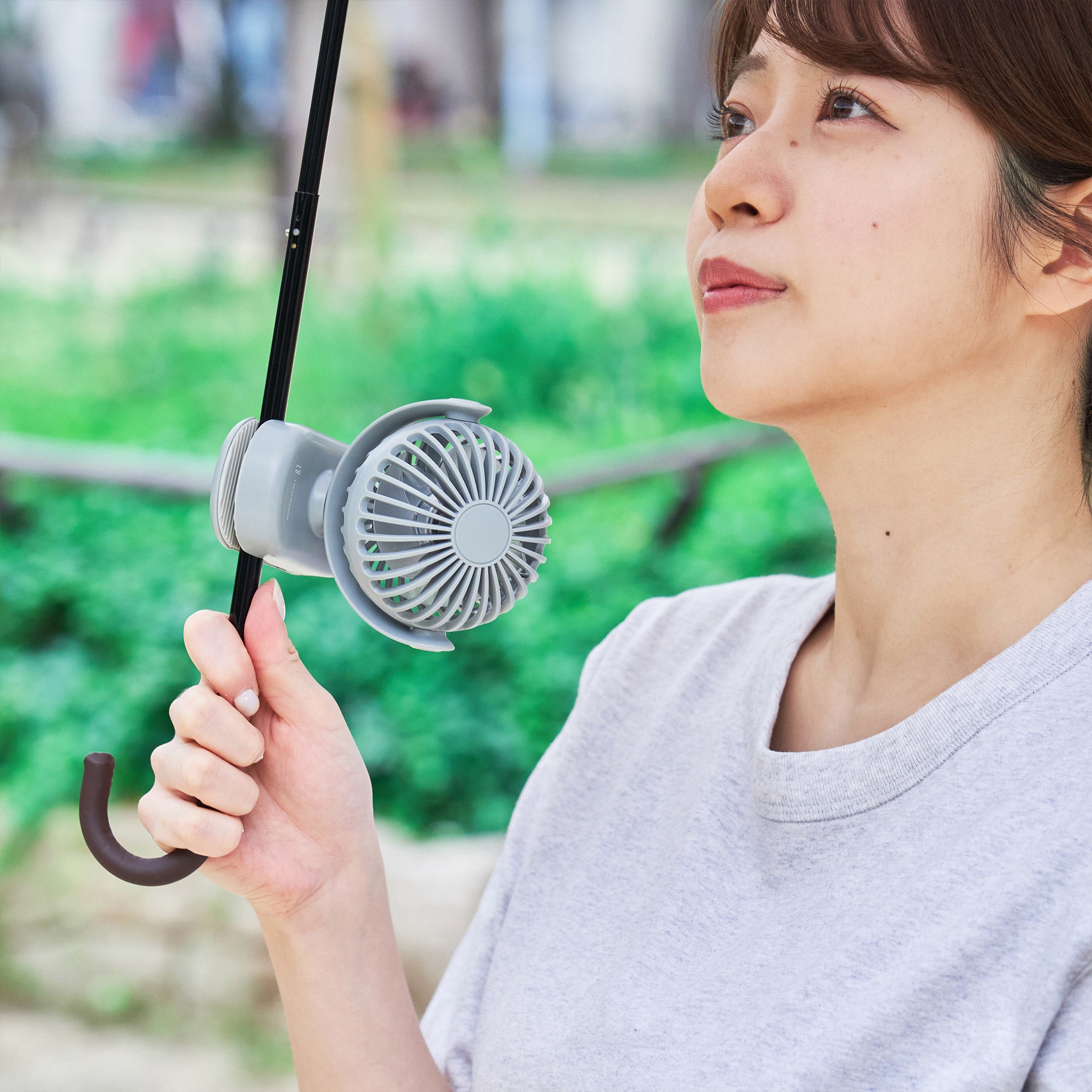 ポータブル扇風機 ミニクリップ