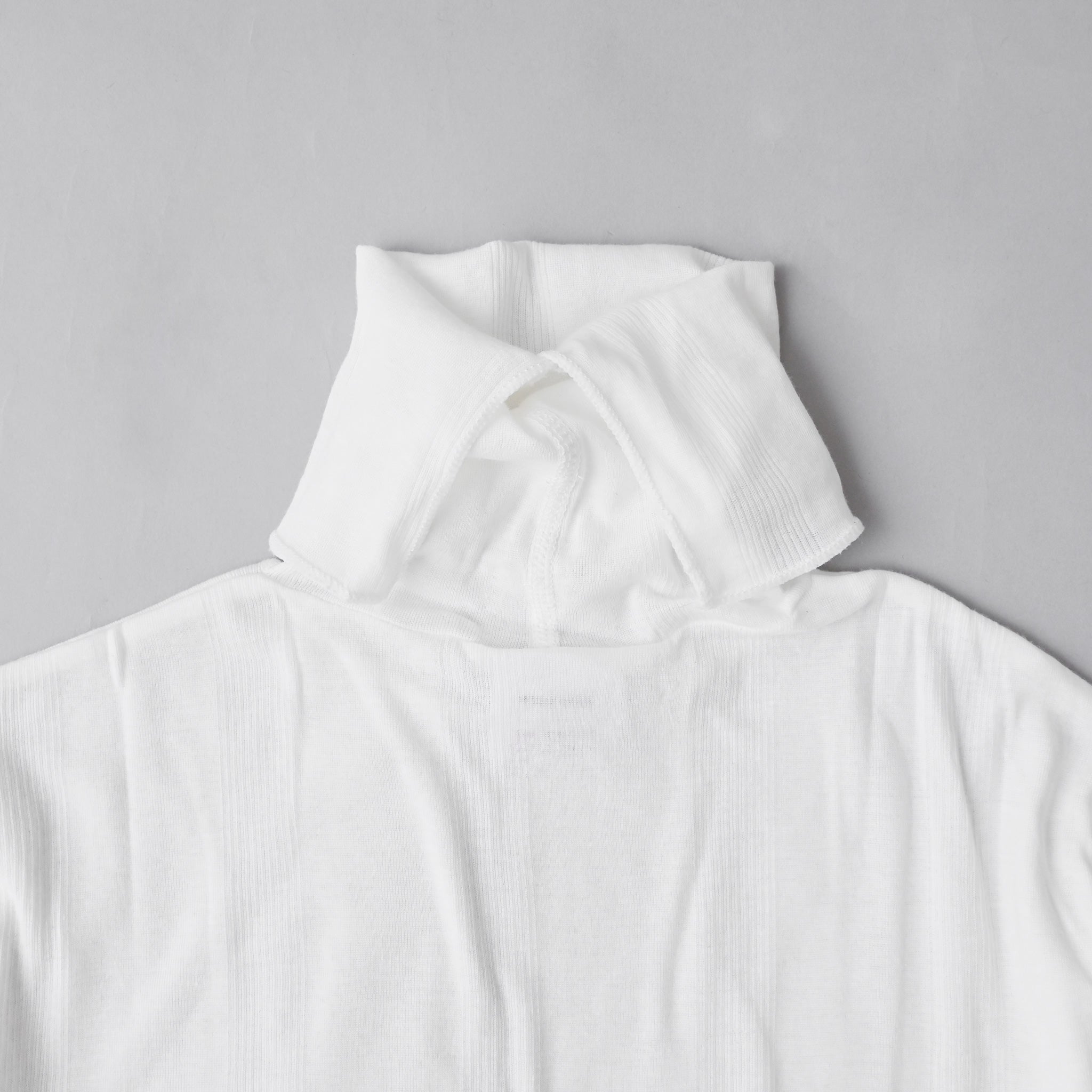 【Robert P.Miller】ライトリブタートルネックTシャツ 長袖