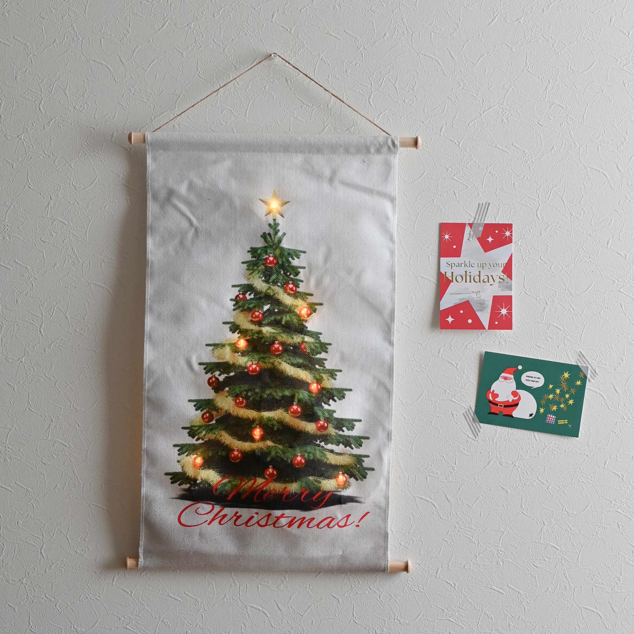 クリスマスツリータペストリーライト付き L