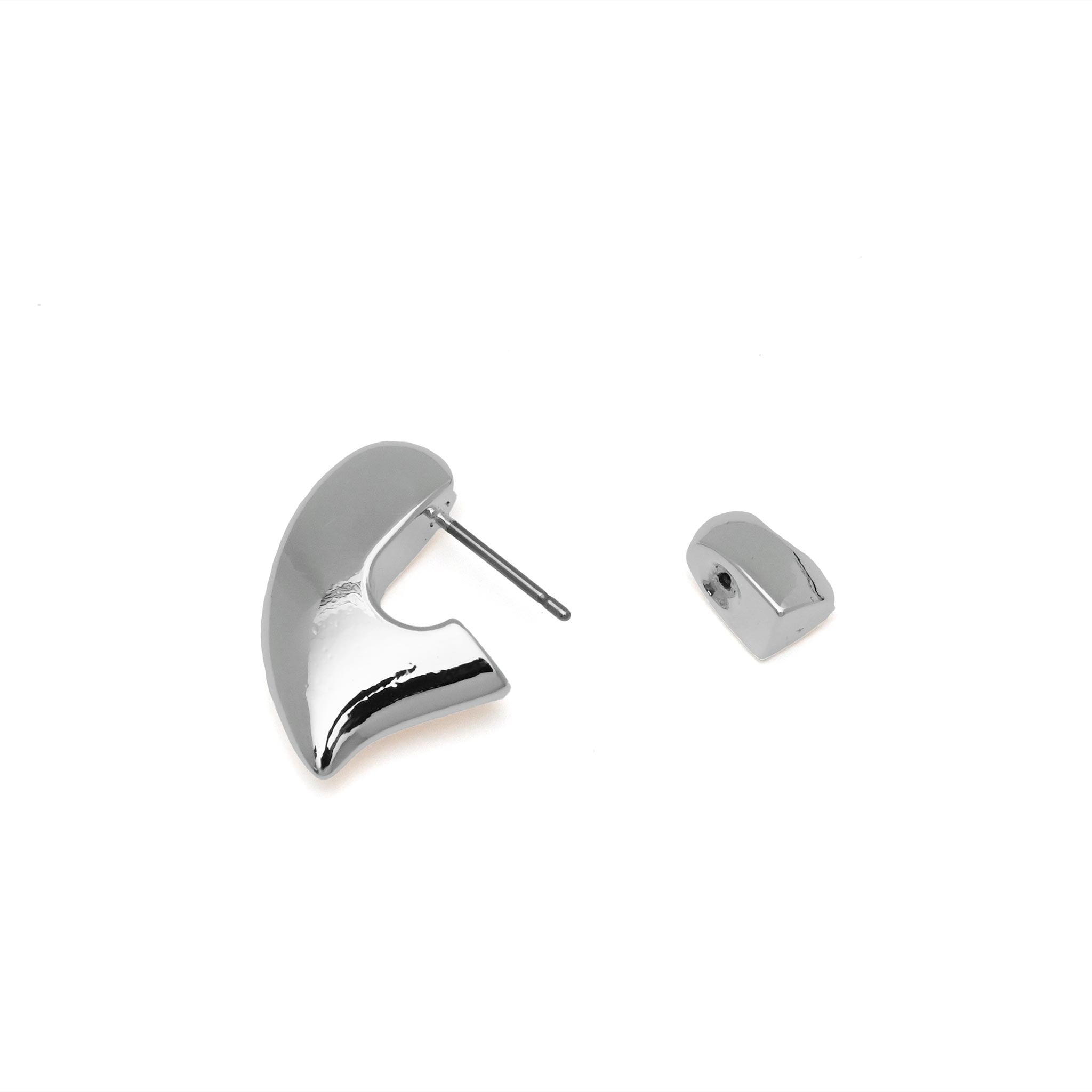 【LAPUIS】PLUMPHARTピアス