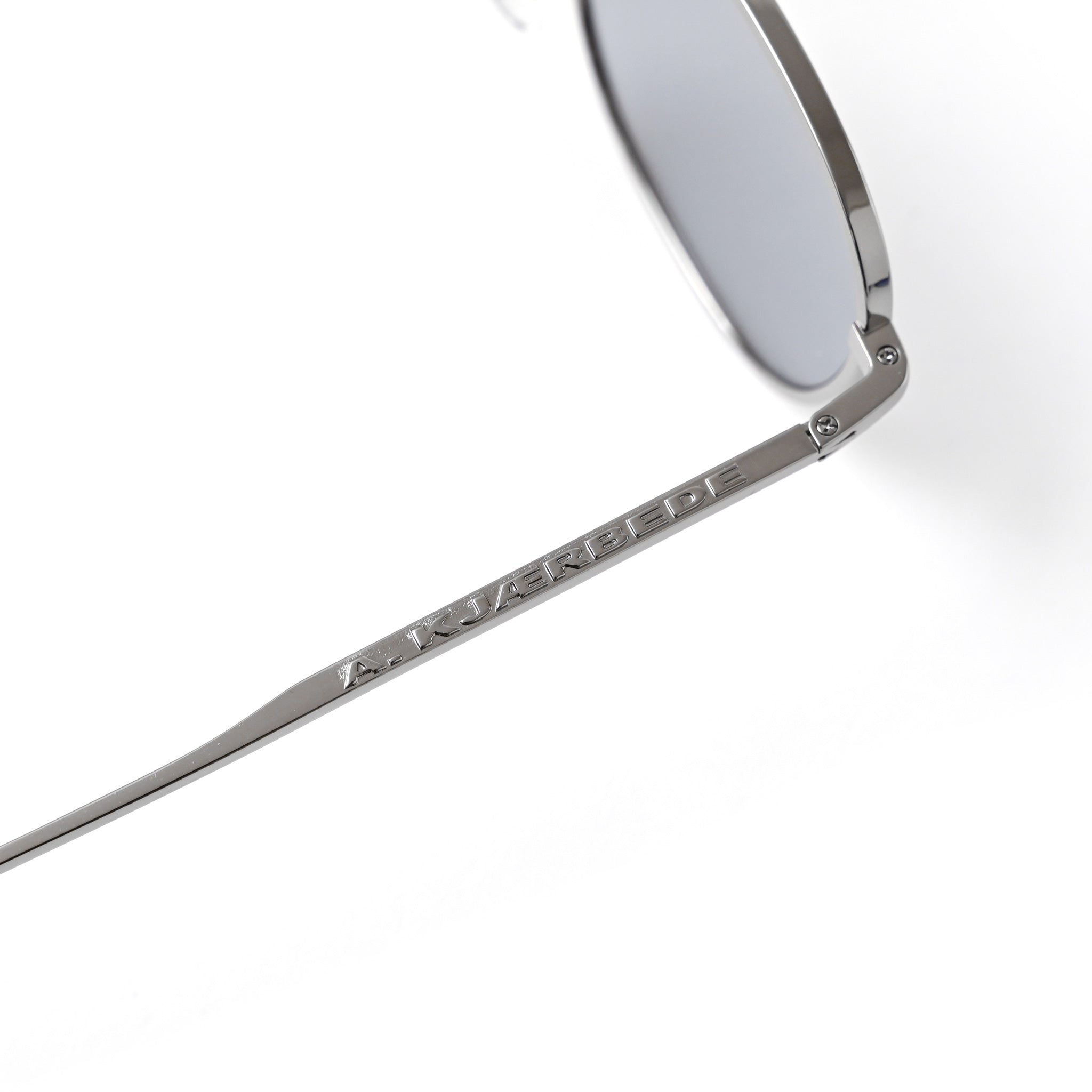 【A.Kjaerbede/エキアビド】HALLOサングラス