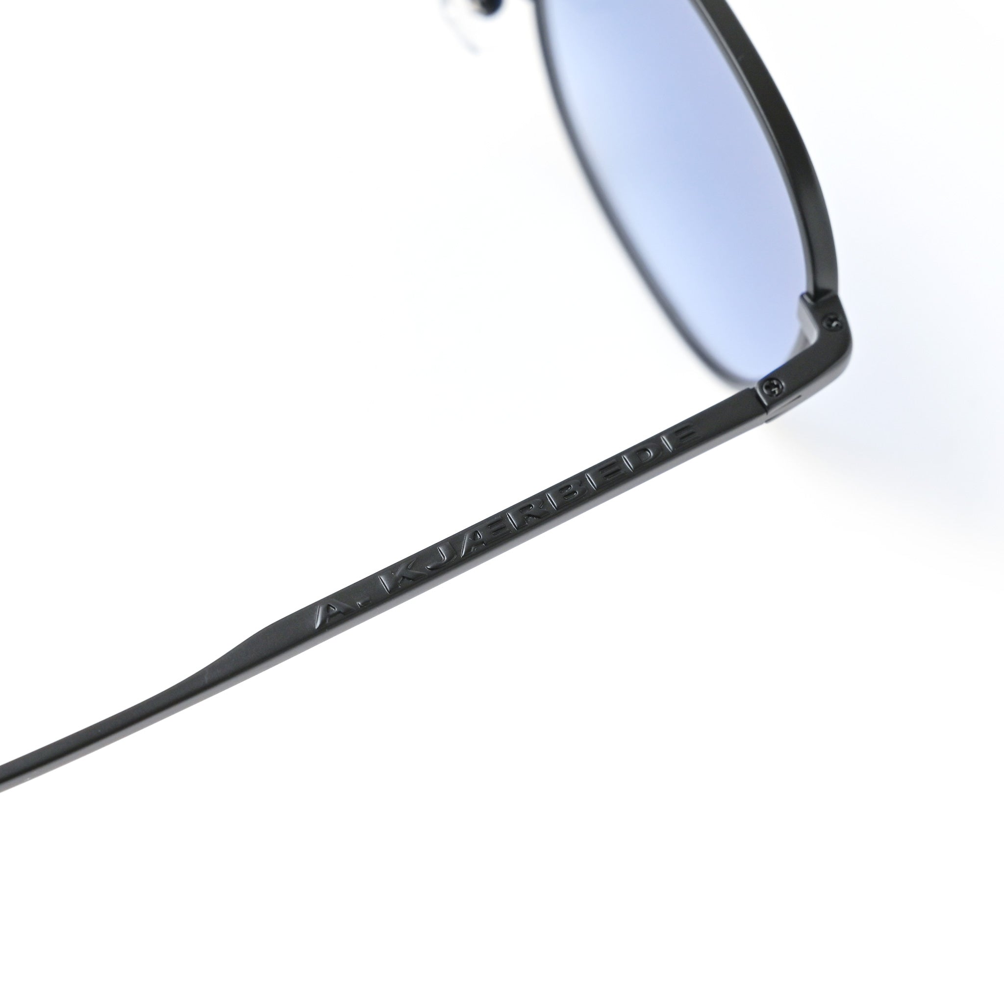 【A.Kjaerbede/エキアビド】HALLOサングラス