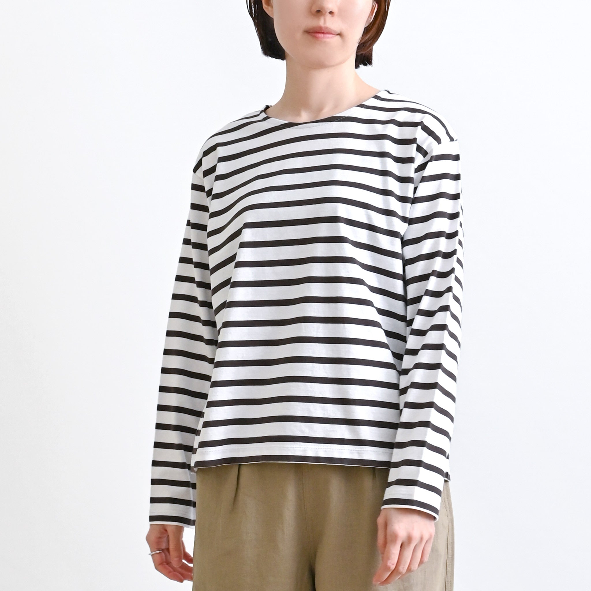 カラーポイントプルオーバー 長袖