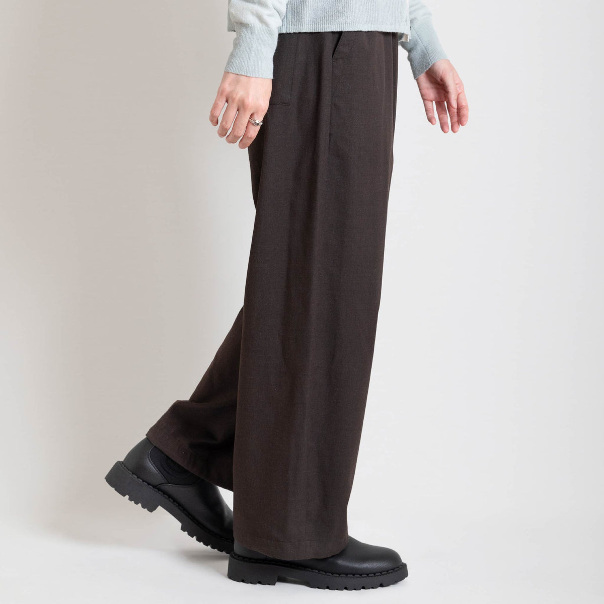 ウールブレンドツイルパンツ