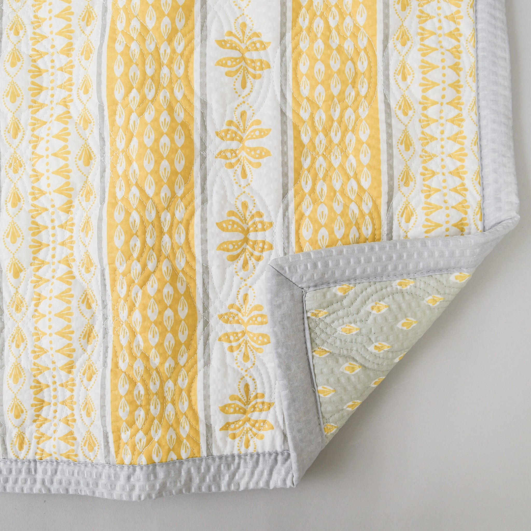 クッションカバー[リップルキルト] M