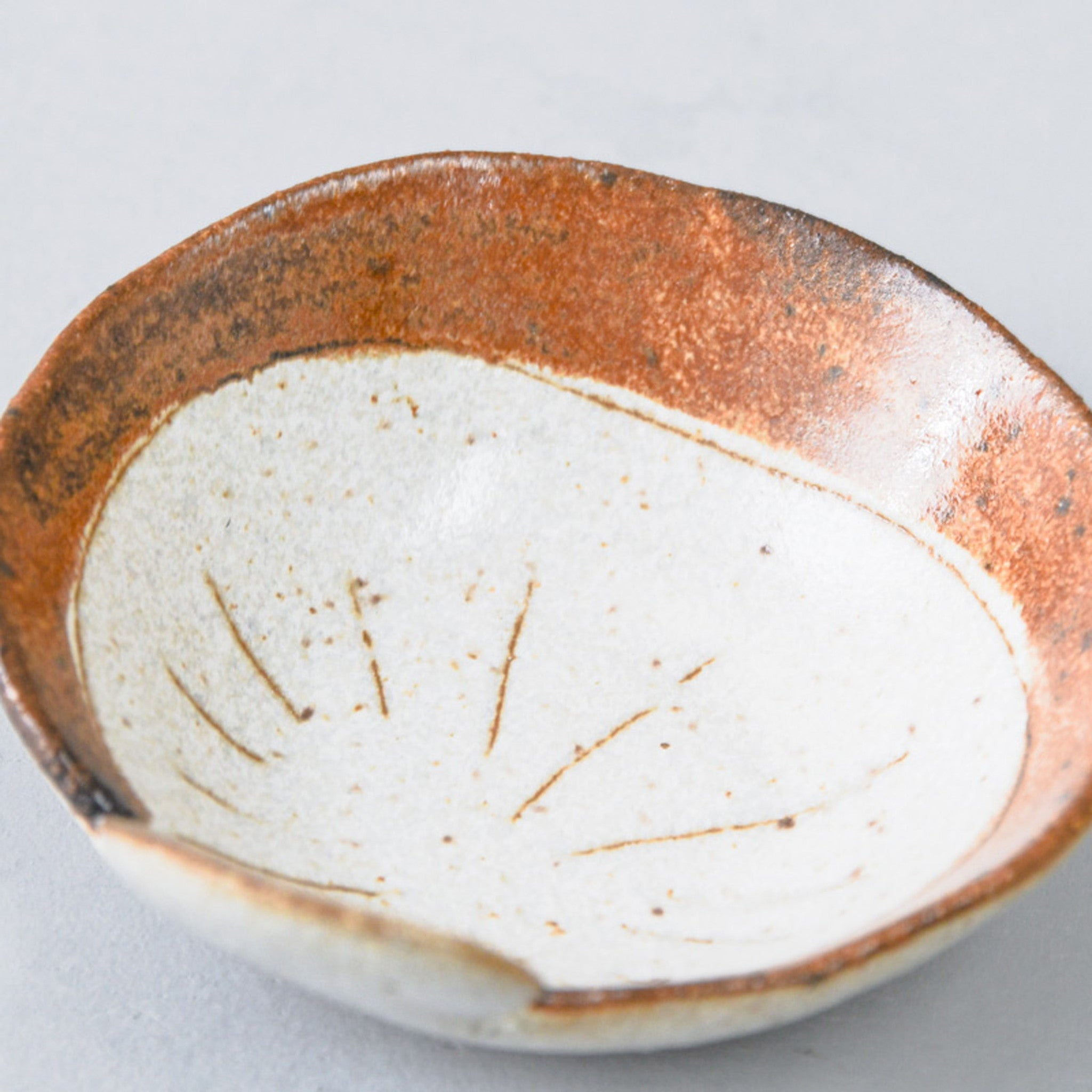 初秋　再　お値下げ　佐藤走破　赤丸紋　小鉢 初秋 再 お値下げ 佐藤走破 赤丸紋 小鉢 - メルカリ