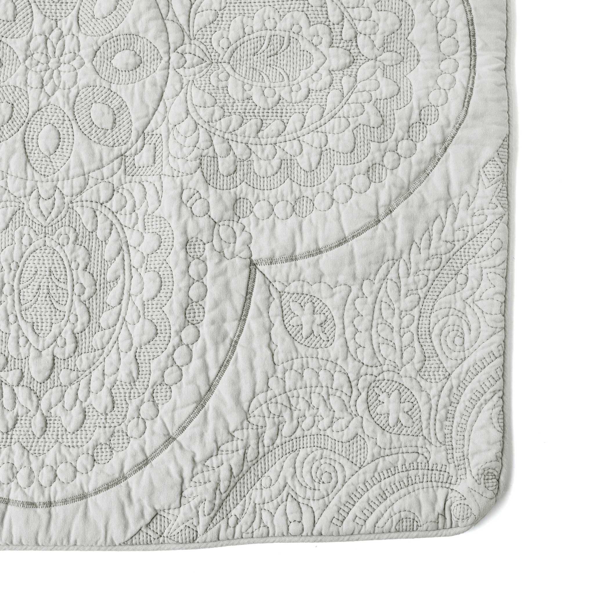 お座布団カバー[エンブロイダリーキルト]