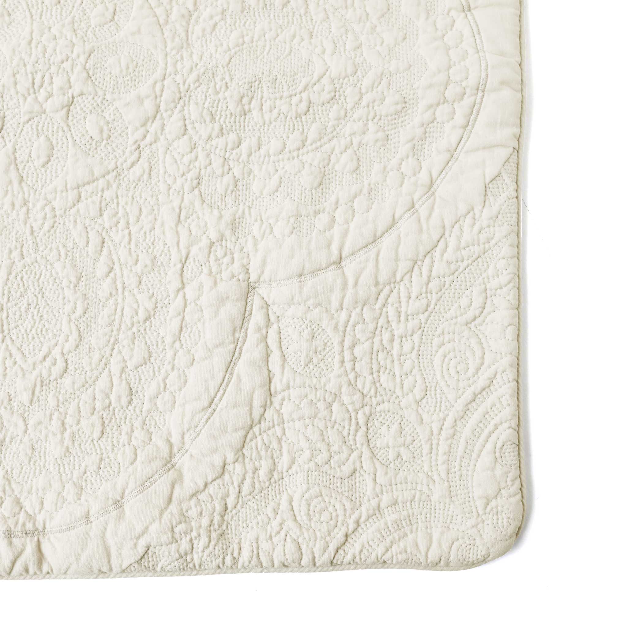 お座布団カバー[エンブロイダリーキルト]