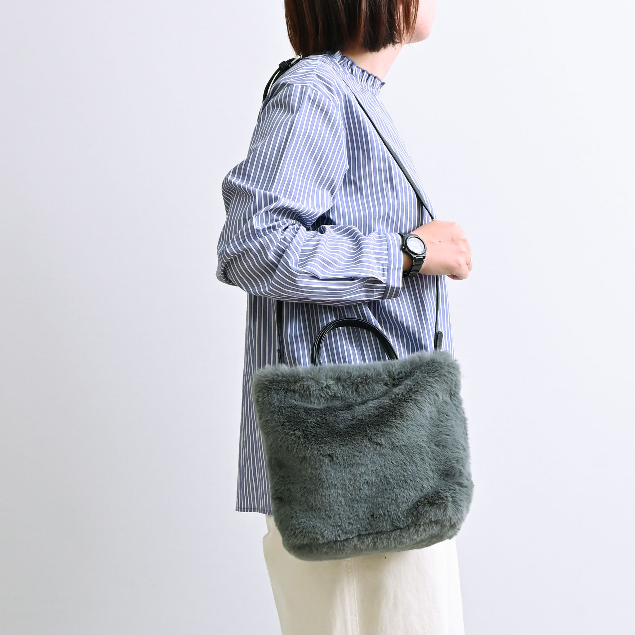 ショルダーバッグ[チェルキー]