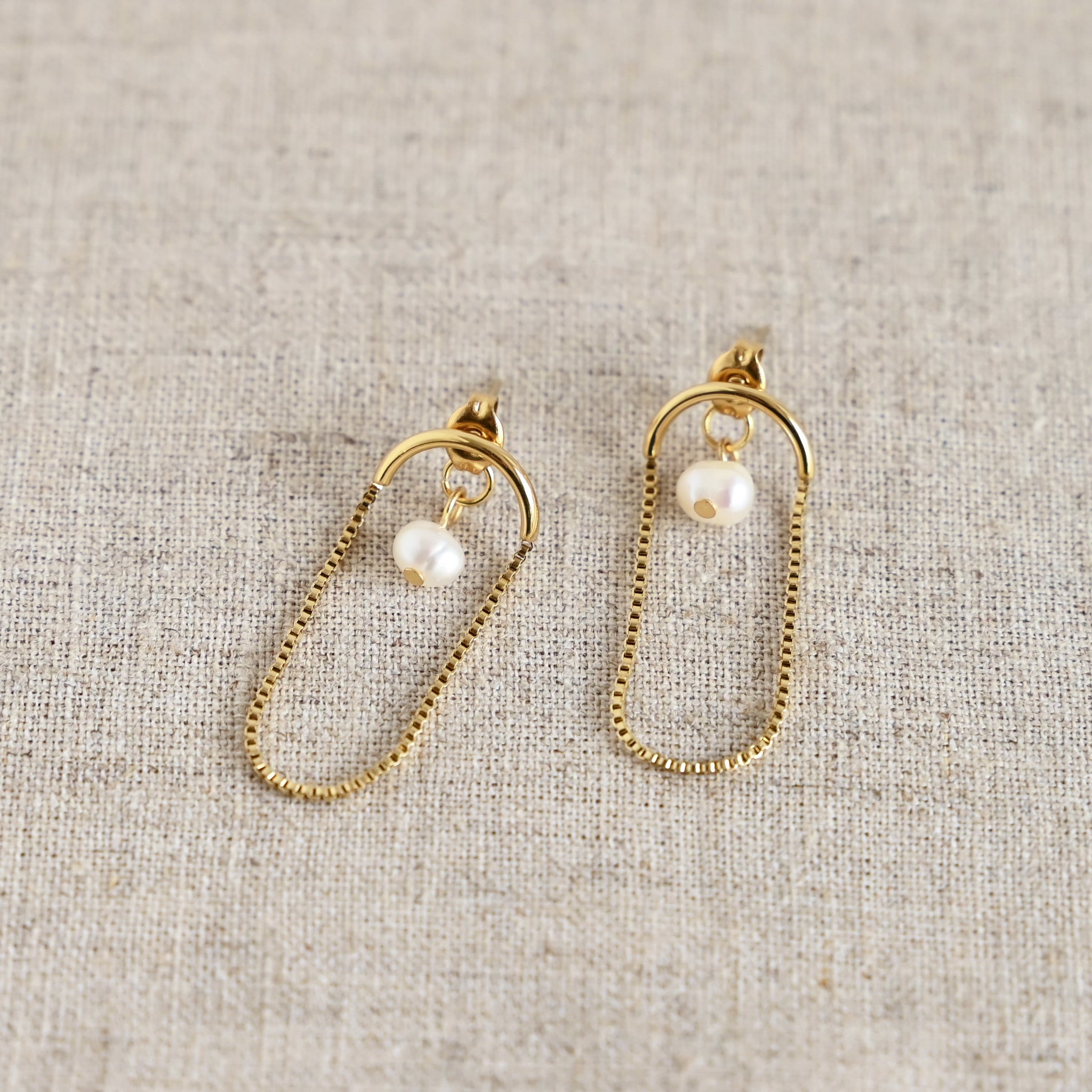 淡水パールステンレスピアス KE25AX