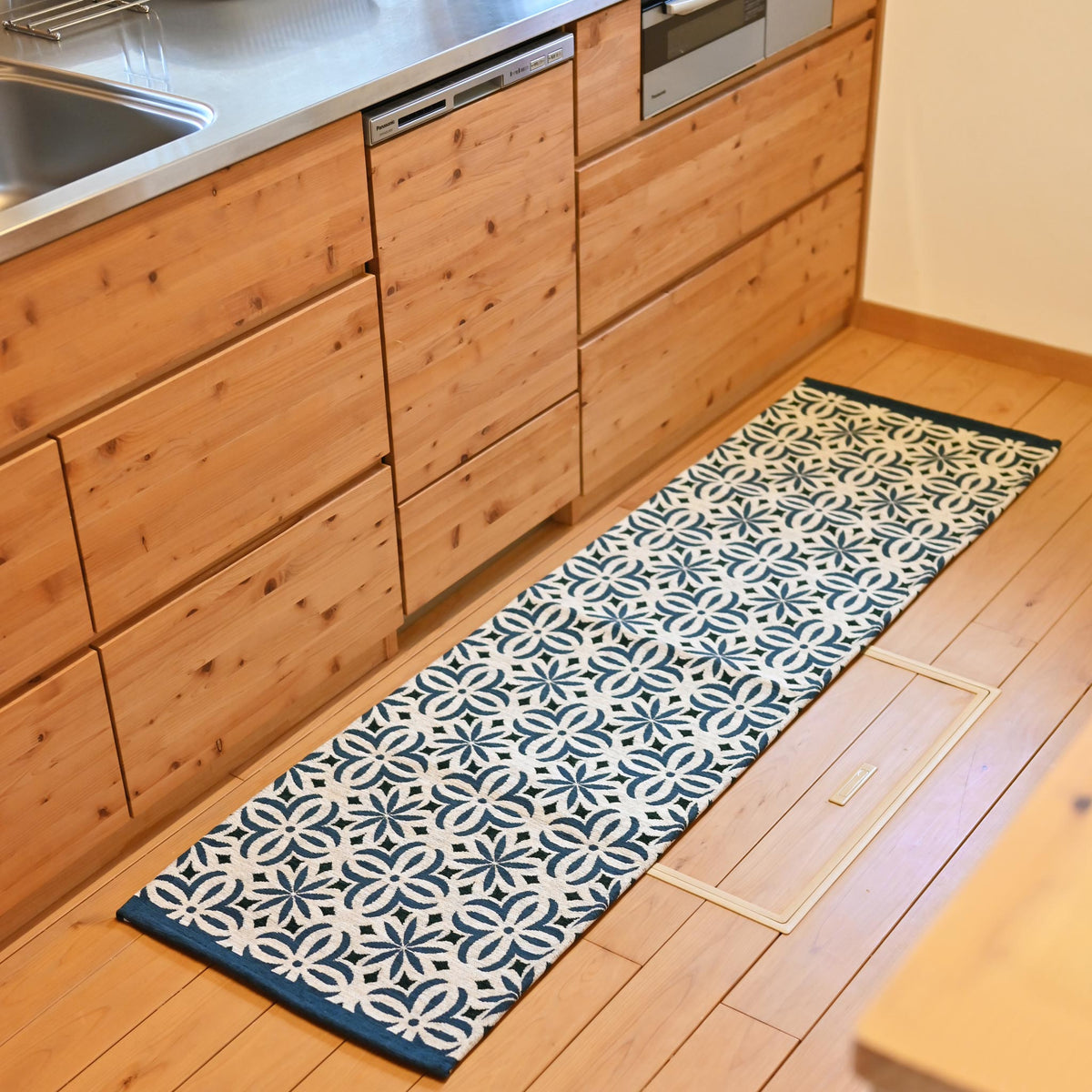 KODEN ロングキッチンマット CWM1802-WBZ 新品 KODEN ロングキッチンマット CWM1802-WBZ 新品