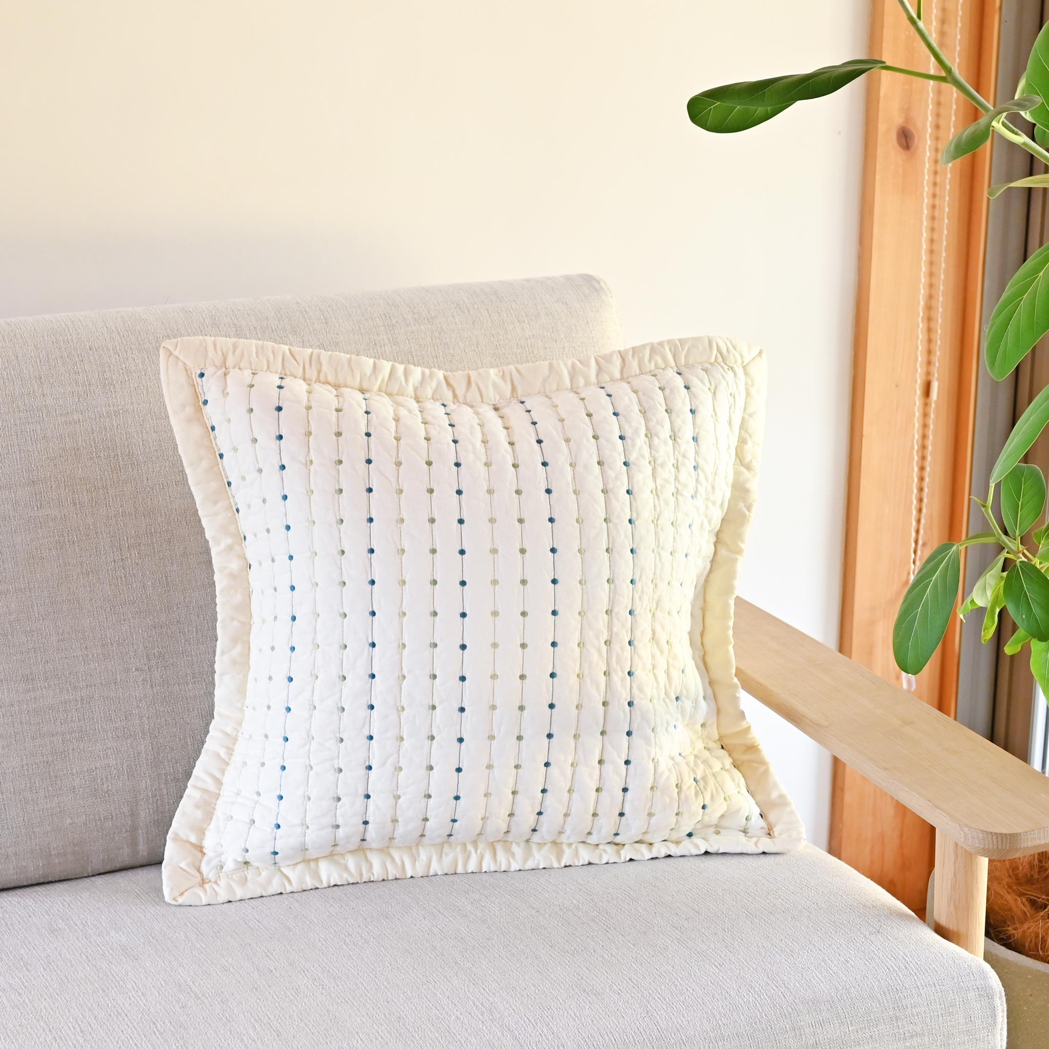 クッションカバー[ドットステッチキルト] M (45×45cm)