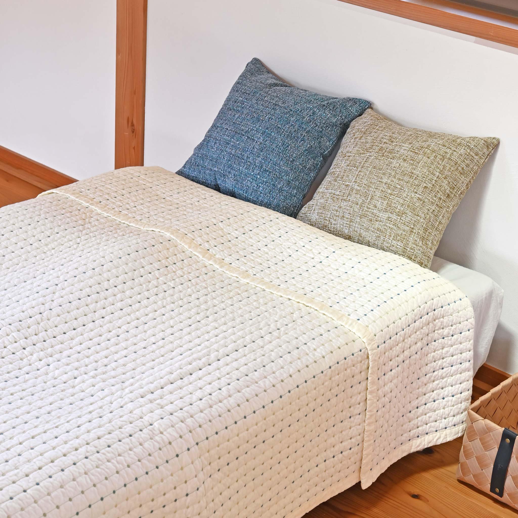 フリーキルト[ドットステッチキルト] B 190cm×250cm