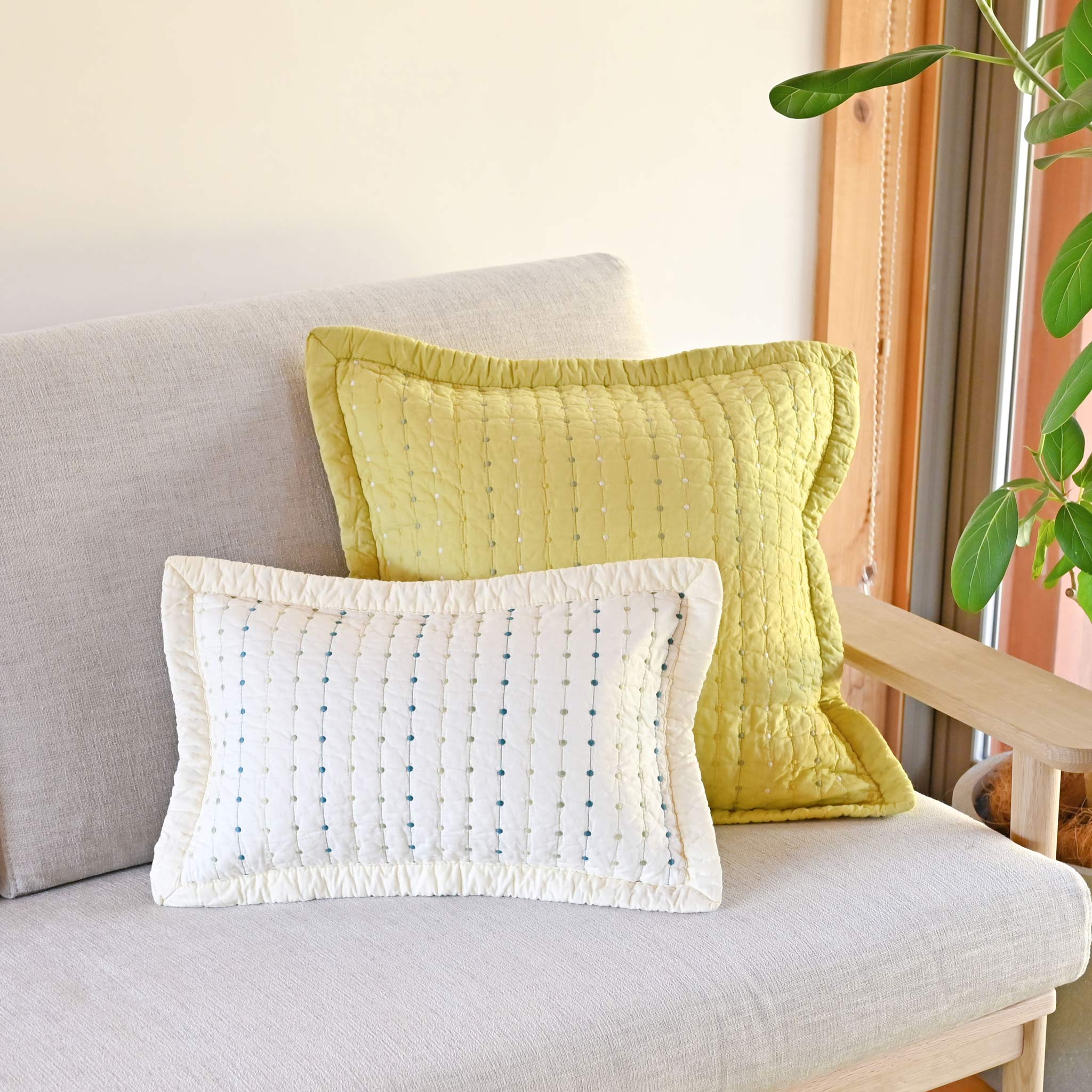 オブロンクッションカバー[ドットステッチキルト]