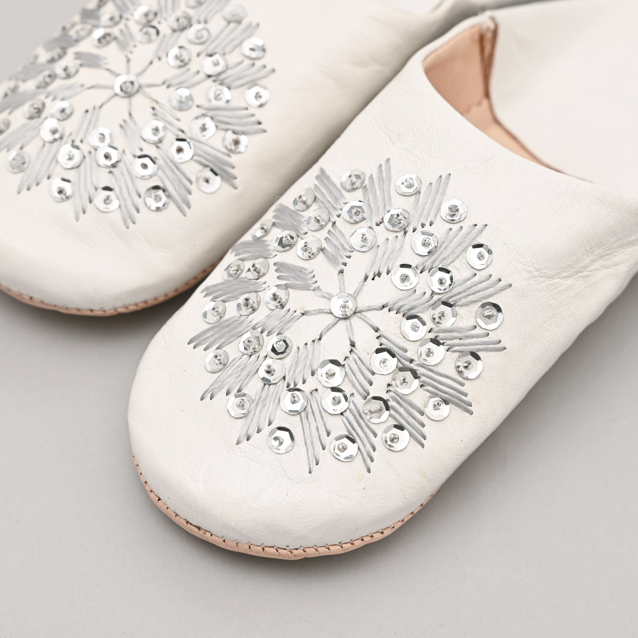 PURU　スパンコール　グレー38 TOKYO BOPPER low heel shoes flower design トーキョーボッパー
