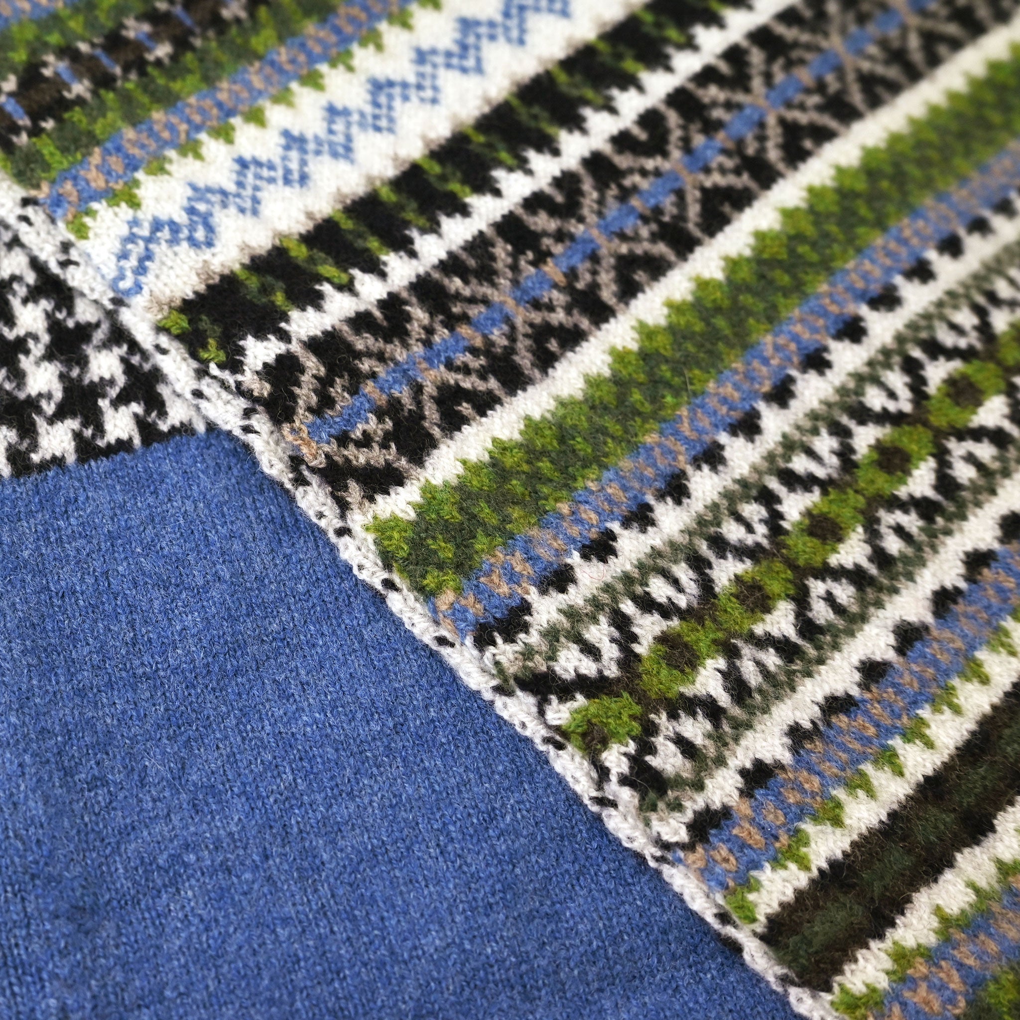 【ROBERT MACKIE】マフラー