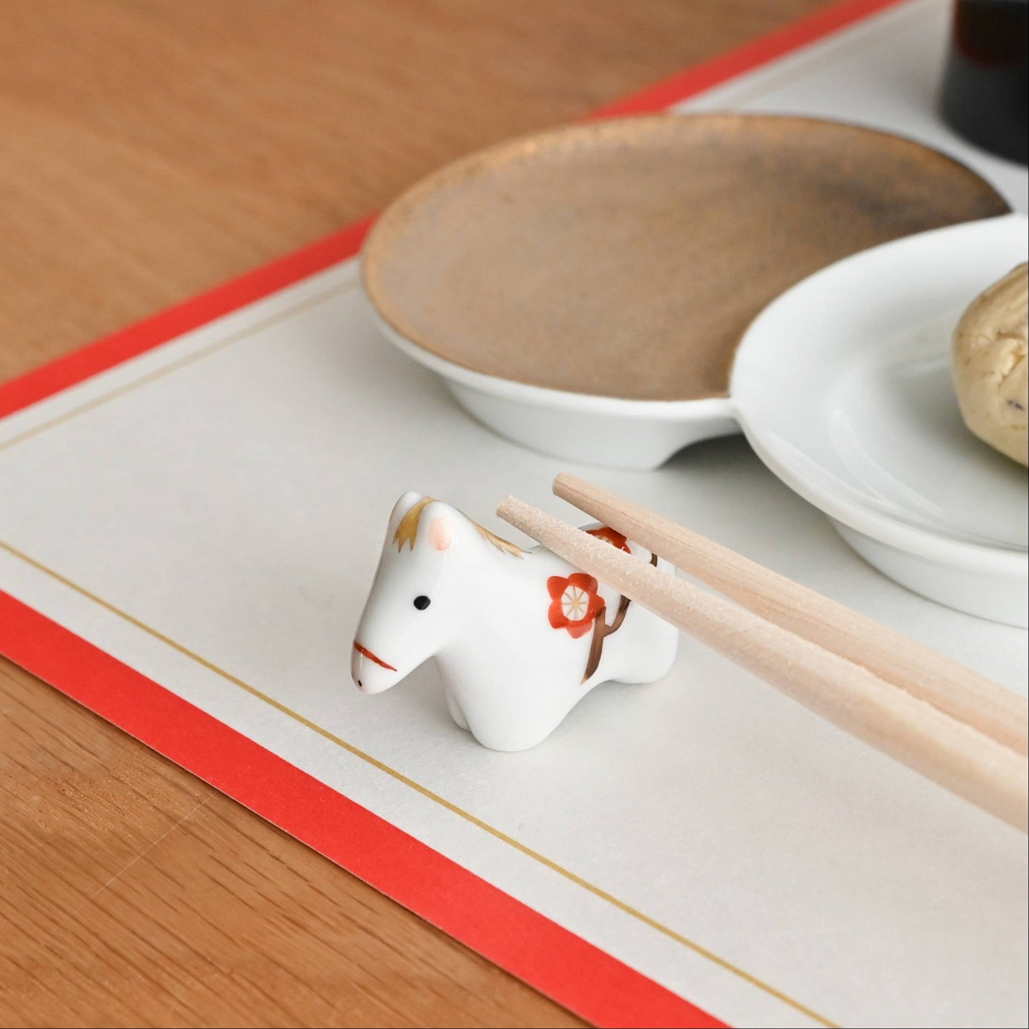 干支(午) 迎春草花 箸置き 梅