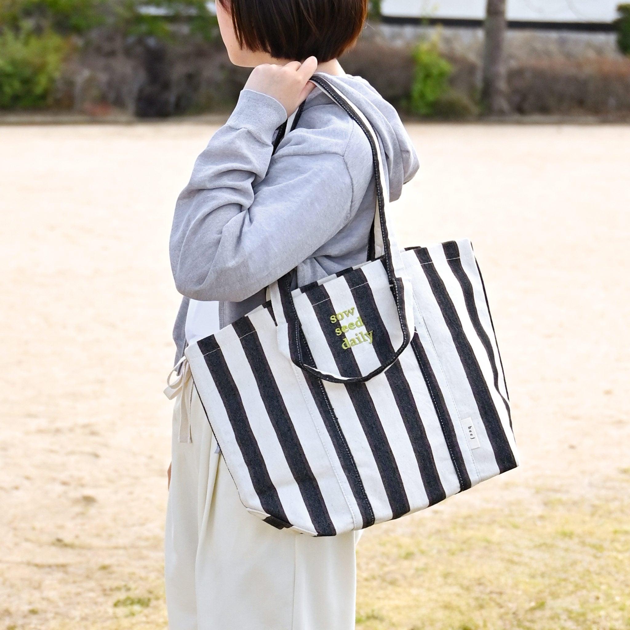 【直接引き渡し・新品】ビジネス用トートバッグ (ストライプ柄) beej/ビージ】ストライプトートバッグ | deux C(ドゥ・セー)公式